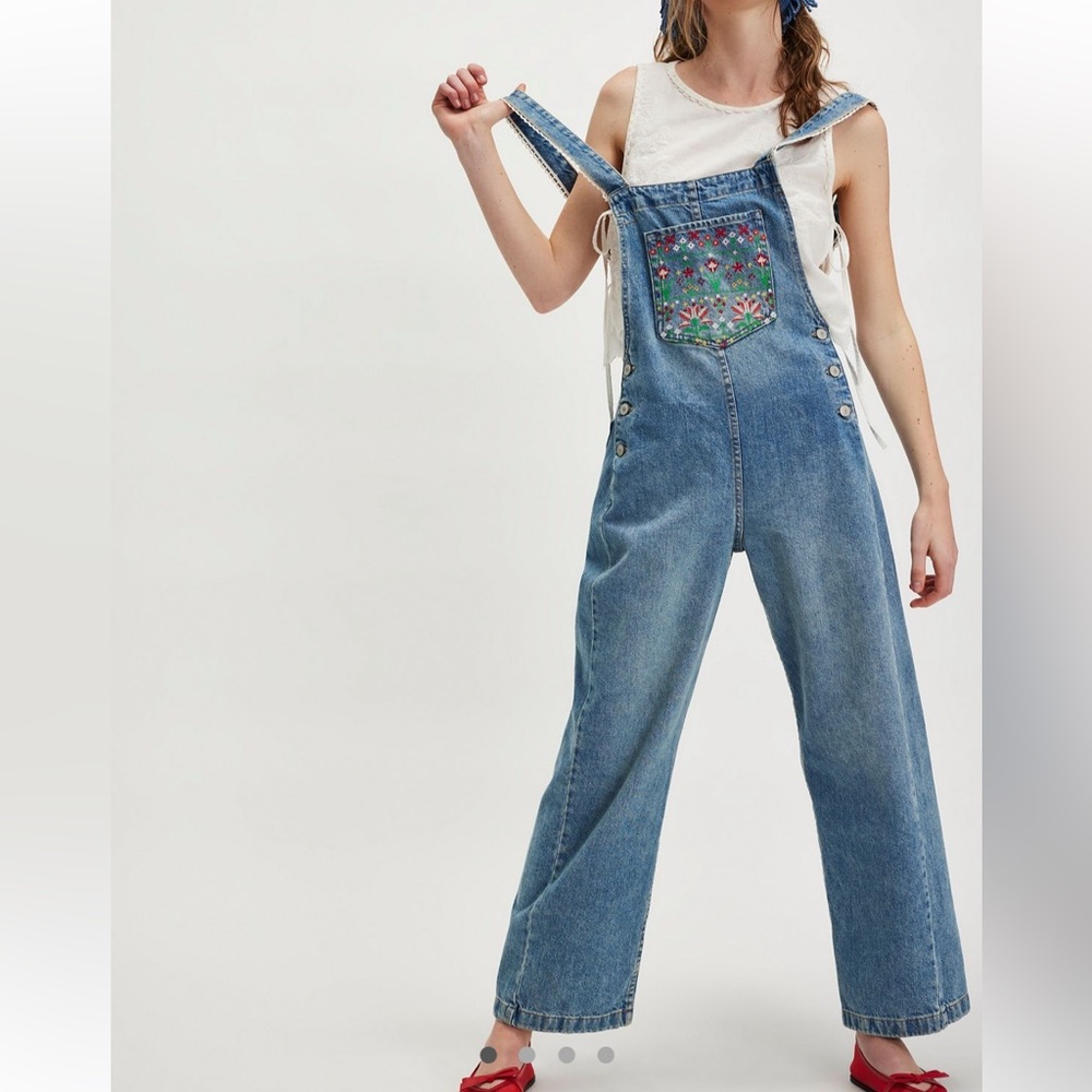Free people we the free sweet pea embroidered overalls sz XS